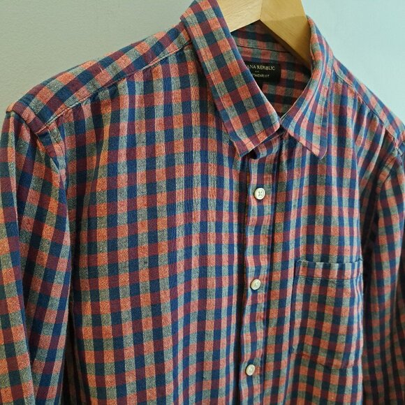 Banana Republic Men's Medium Linen Standard Fit Long Sleeve Button Down Shirt - Picture 4 of 14